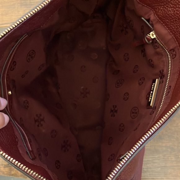 Tory Burch Taylor Leather Tote Bag - Picture 8 of 8